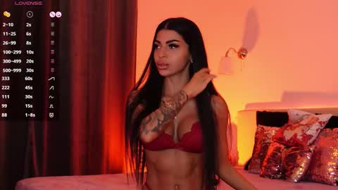 Angela online show from November 26, 2025, 1:56 pm