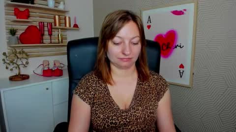 Angela online show from May 4, 2026, 5:36 am