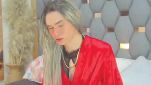 angela_white22 online show from May 9, 2026, 11:48 am