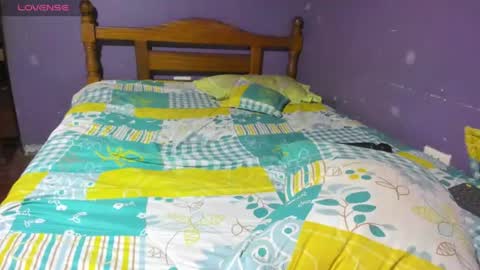 Snapshot of angela_wish chatting on June 19, 2026, 11:19 pm angela_wish online show from June 19, 2026, 11:19 pm