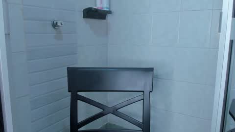 Snapshot of angelaa_cute chatting on January 30, 2025, 3:29 pm ANGELA online show from January 30, 2025, 3:29 pm