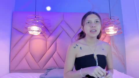 Snapshot of angelaa_cute chatting on March 7, 2025, 12:12 pm ANGELA online show from March 7, 2025, 12:12 pm