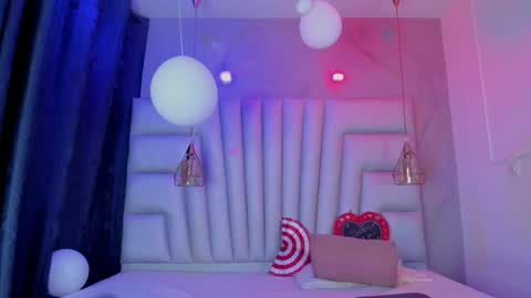 Snapshot of angelaa_cute chatting on February 14, 2026, 8:27 pm ANGELA online show from February 14, 2026, 8:27 pm