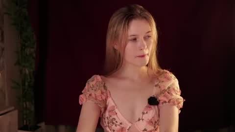 Snapshot of angelabalay chatting on July 9, 2026, 12:09 pm Mary online show from July 9, 2026, 12:09 pm