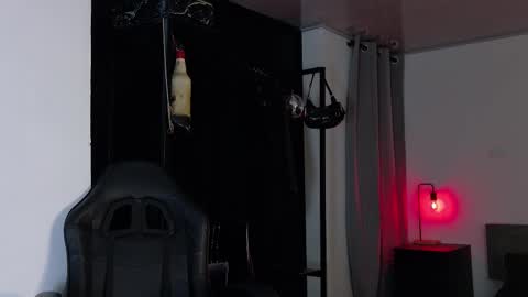 Angela help me reach 100 thumbs up online show from October 4, 2025, 9:46 pm