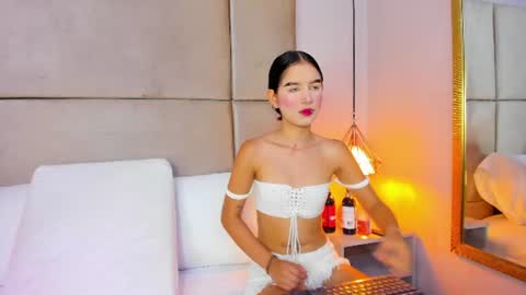 Snapshot of angelag_ chatting on July 2, 2026, 3:56 am angelag_ online show from July 2, 2026, 3:56 am