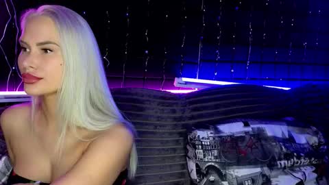 AngelaLaCherry online show from March 19, 2026, 8:40 am