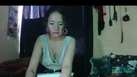 Snapshot of angelamaturevip chatting on July 6, 2026, 8:00 pm Angela online show from July 6, 2026, 8:00 pm