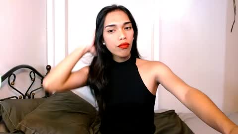 Snapshot of angelamonroe chatting on March 25, 2026, 4:35 pm SENORITA online show from March 25, 2026, 4:35 pm