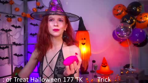 Snapshot of angelandfairieskink chatting on November 2, 2025, 5:32 am Aimi Selena Daisy online show from November 2, 2025, 5:32 am