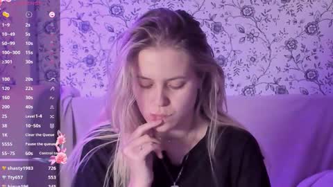 Darsi Anty online show from December 21, 2025, 2:46 pm