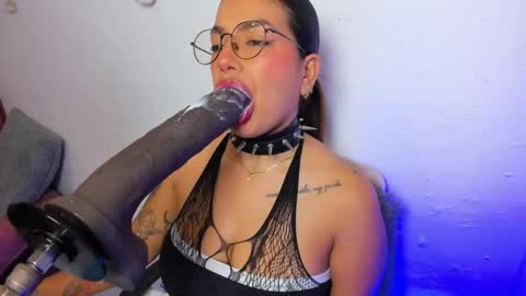 Angela Ricci online show from April 30, 2026, 5:08 pm