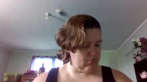 Snapshot of angelbaby582 chatting on February 11, 2026, 12:37 am Angel online show from February 11, 2026, 12:37 am