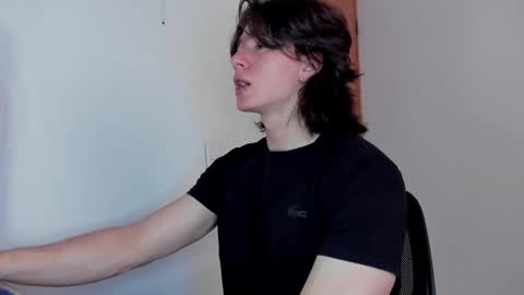 Angel Bennet online show from November 21, 2025, 4:49 pm