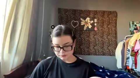 Snapshot of angelcatier chatting on June 28, 2026, 3:29 pm angelcatier online show from June 28, 2026, 3:29 pm
