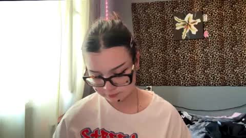 Snapshot of angelcatier chatting on August 5, 2026, 3:37 pm angelcatier online show from August 5, 2026, 3:37 pm