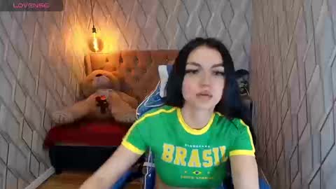 Angel online show from September 10, 2025, 1:44 pm