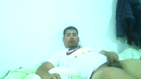 angeldavid90 online show from December 1, 2025, 12:37 am