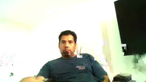 angeldavid90 online show from May 3, 2026, 4:13 pm