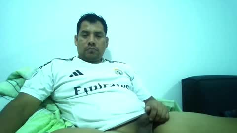 Snapshot of angeldavid90 chatting on June 7, 2026, 4:05 am angeldavid90 online show from June 7, 2026, 4:05 am