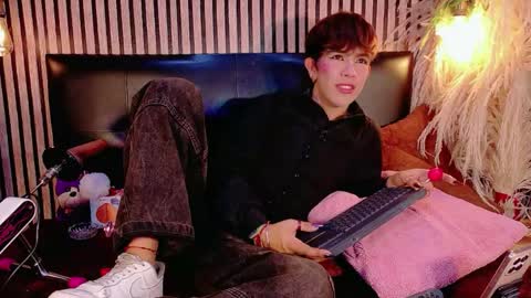 Snapshot of angeldustt_19 chatting on June 2, 2026, 3:08 am Angel dust online show from June 2, 2026, 3:08 am