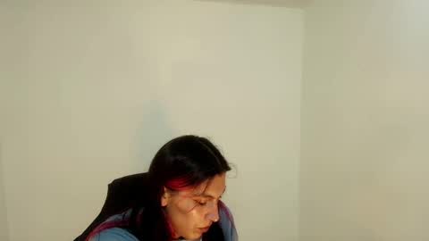 angele online show from April 26, 2026, 6:27 pm