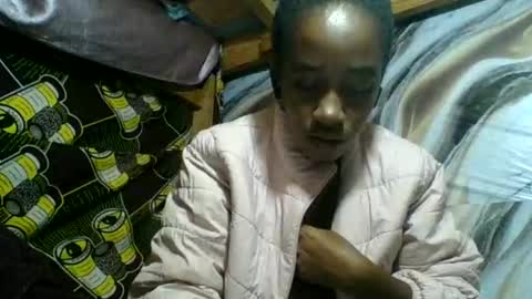 Snapshot of angelettee chatting on June 10, 2026, 6:45 am Angelettee online show from June 10, 2026, 6:45 am