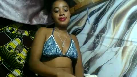 Snapshot of angelettee chatting on June 26, 2026, 7:40 pm Angelettee online show from June 26, 2026, 7:40 pm