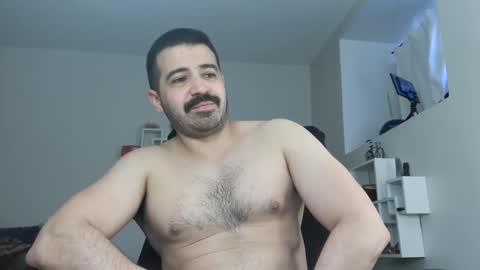 Angel Fusco online show from April 22, 2026, 11:06 pm