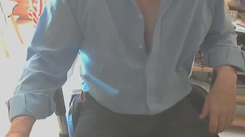 Snapshot of angelgarcia269 chatting on October 5, 2025, 1:42 pm angelgarcia269 online show from October 5, 2025, 1:42 pm