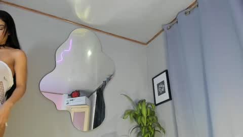 Carolina online show from October 3, 2025, 12:18 am