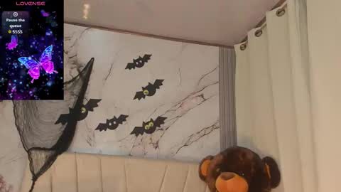 Carolina online show from October 25, 2025, 1:13 am