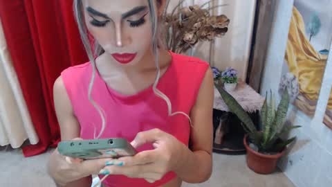 DIVINE ANGEL online show from February 5, 2025, 5:41 am