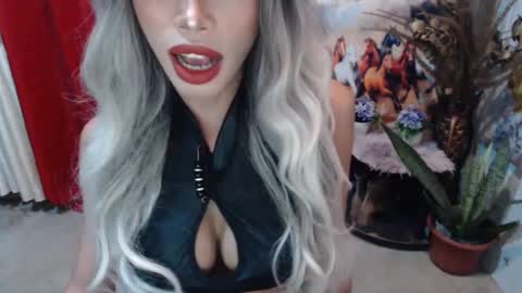 DIVINE ANGEL online show from February 14, 2025, 10:07 am