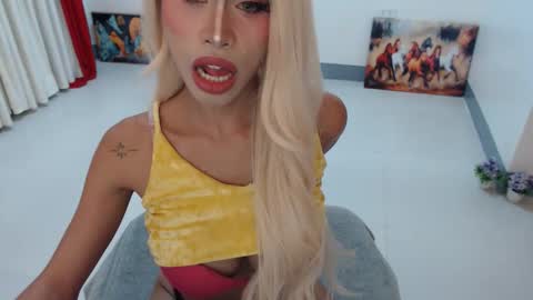 DIVINE ANGEL online show from September 29, 2025, 10:20 am