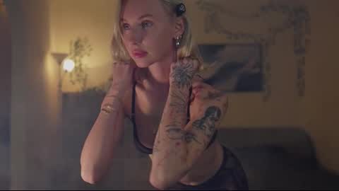 Snapshot of angelic_lovers_ chatting on September 24, 2025, 5:27 pm Gabby online show from September 24, 2025, 5:27 pm