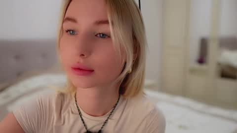 Snapshot of angelic_lovers_ chatting on December 20, 2025, 5:42 pm Gabby online show from December 20, 2025, 5:42 pm