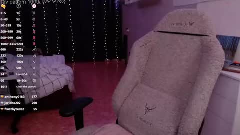 Angel Katy  online show from July 28, 2026, 4:39 pm
