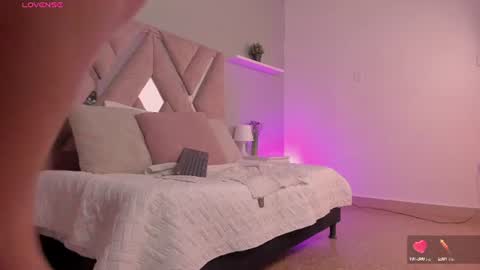 Snapshot of angelica_cross chatting on June 9, 2026, 8:09 pm Angelica Cross online show from June 9, 2026, 8:09 pm