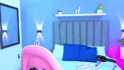 A N G E L I C A online show from October 7, 2025, 12:13 pm