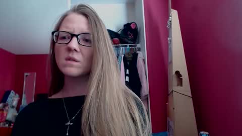 AngelicAngel online show from November 5, 2025, 8:53 pm