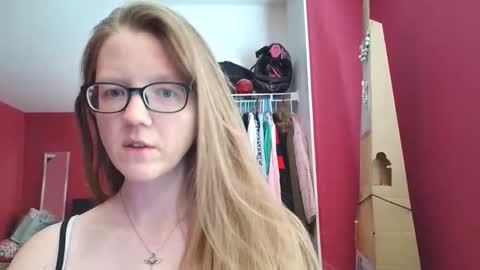 AngelicAngel online show from April 21, 2026, 7:50 pm