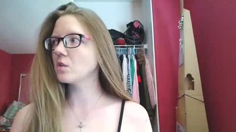 AngelicAngel online show from April 22, 2026, 7:48 pm