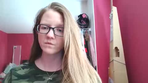 AngelicAngel online show from April 27, 2026, 11:36 pm