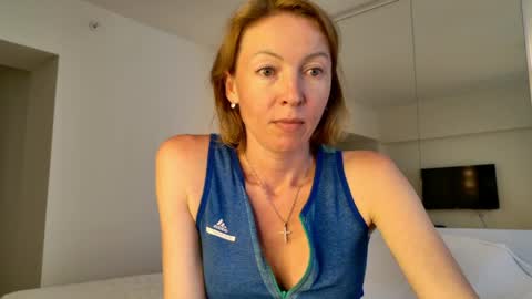 Snapshot of angelicfenix chatting on June 7, 2026, 1:37 pm angelicfenix online show from June 7, 2026, 1:37 pm