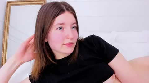 Angelic online show from February 18, 2025, 6:48 am