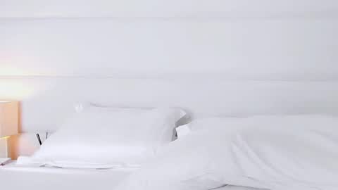 Angelic online show from September 26, 2025, 1:31 am