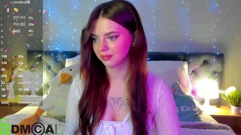 Snapshot of angelika_cute_ chatting on September 29, 2025, 11:53 pm Angelika online show from September 29, 2025, 11:53 pm