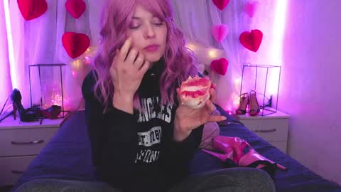 Angelika Rouge online show from February 19, 2026, 1:18 pm