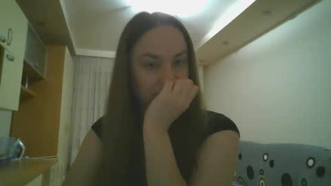 Snapshot of angelina_26 chatting on October 17, 2025, 6:43 pm Angelina 26 online show from October 17, 2025, 6:43 pm